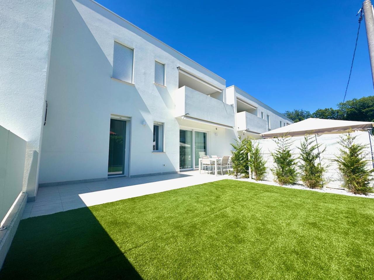 Brezza Marina - Immobiliare *